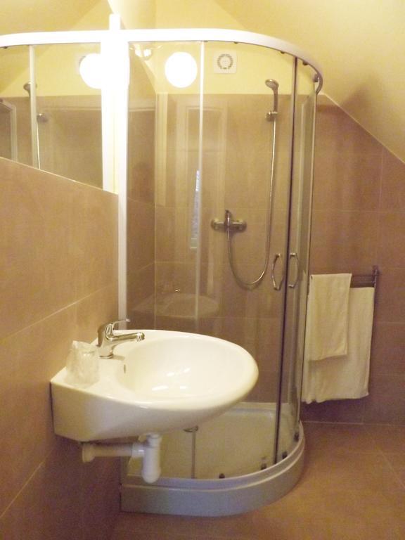 Villa Sipeky Senec Værelse billede